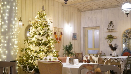 christmas table setting პალატი