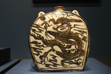 antique chinese vase