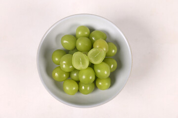 bowl of green peas