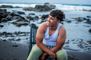 pareja dia a dia enamorados jovenes