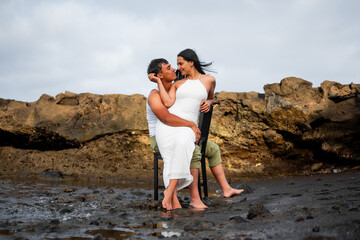 pareja dia a dia enamorados jovenes