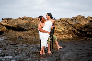 pareja dia a dia enamorados jovenes