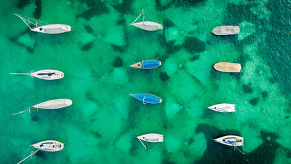 Bird's-eye view of anchored boats on Lake Zurich © D. Bittel