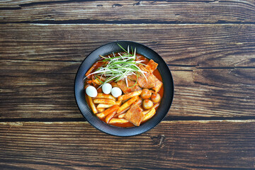 국물 떡볶이를 촬영한 모습입니다.