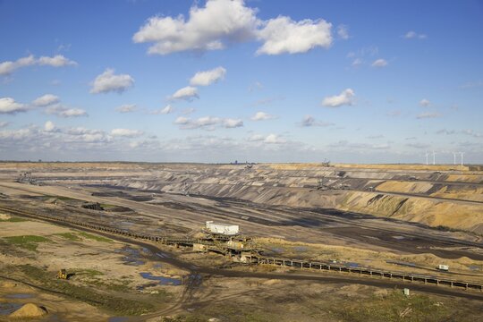 Hambach open-cast lignite mine, Rhine-Erft district, North Rhine-Westphalia, Germany