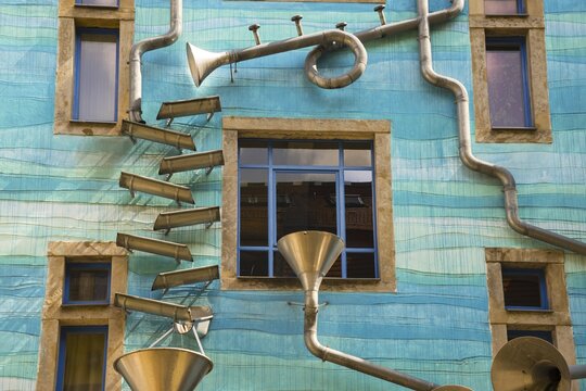 Water flows, Courtyard of the Elements, Kunsthof-Passage, Dresden, Free State of Saxony, Germany