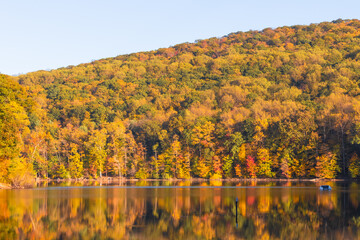 autumn in the mountains hunting creek lake , Maryland 