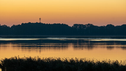 Wschód Słońca nad Stawem. Milicz. Grabownica. © Grzegorz
