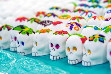 calaverita de azúcar, calaveritas de azúcar, dulce tradicional mexicano, dulce típico mexicano, día de muertos, altar de muertos, ofrenda, tradición mexicana, cultura mexicana, artesanía mexicana, art