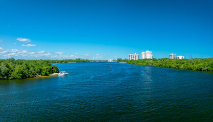 Fototapeta premium aerial drone view of Lake Wyman, Boca Raton, Floride