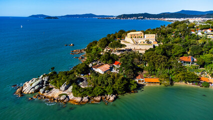 Ilha Praia Litoral Fortaleza Forte Português Verão Guarda Sol Areia Mar Oceano Paisagem Natureza...