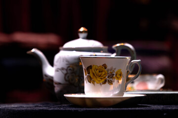 alte porzellan Tee Tasse und Tee Kanne