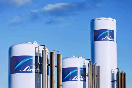 Lwowek, Poland - October 18, 2025. Linde logo on an industrial installation - Linde is a multinational chemical company and the world's largest industrial gas supplier.