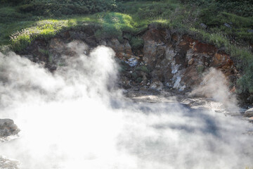 地表から上がる湯気