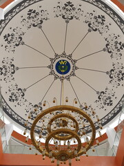 Elegant Mosque Ceiling Design with Golden Chandelier – Islamic Architecture Art