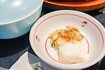 彩り豊かなお漬物が添える日本の食卓