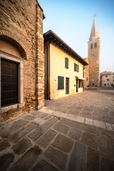 Between ancient history, art, and nature. The island of Grado in winter. The village and the sea. Friuli