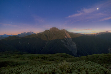 日本の山岳風景