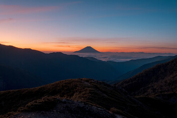 日本の山岳風景