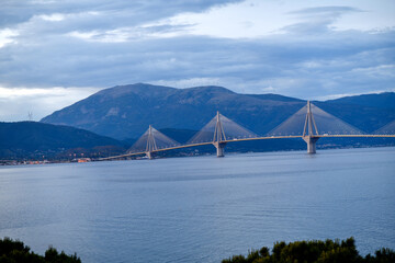 Fototapeta premium Rio-Andirrio-Brücke bei Patras, Griechenland 