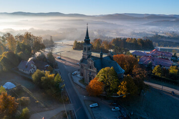 Kościół św. Apostołów Filipa i Jakuba w Mystkowie © Maciej G. Szling