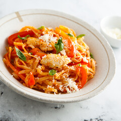 Chicken pasta with pepper and cheese