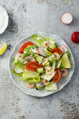 Vegetable salad with shrimps