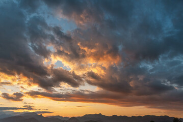 Fototapeta premium Evening sky with clouds during sunset