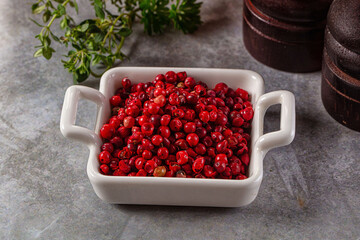 Dry pink pepper corn spice