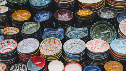 künstlerische Schüsseln in Marokko