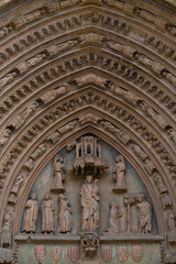 Obraz premium Details of the Gothic-style Huesca Cathedral in the city of Huesca, in the La Hoya de Huesca region. Province of Huesca, Aragon, Spain, Europe.