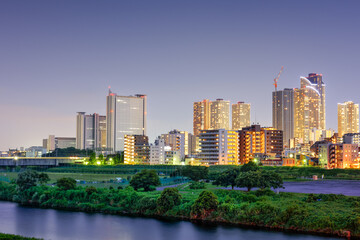 Obraz premium Kawasaki, Japan skyline on the Tamagawa River 376