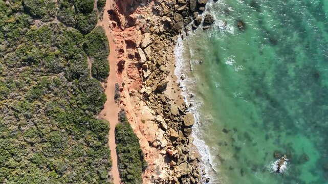 vista a&eacute;rea de la cala del aceite en Conil de la Frontera, Espa&ntilde;a