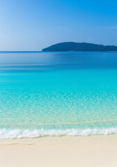 Obraz premium Panoramic view of a tropical island in the South Sea