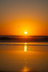 Fototapeta premium por do sol na praia