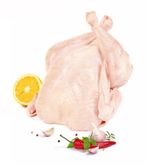 Indyczka luzowana z przyprawami na białym tle