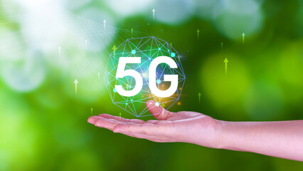 5G network concept, Business using with holographic digital globe with interconnected 5G symbols, 5G technology in modern business and communication, digital transformation.