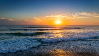 Obraz premium ocean sunrise with soft waves