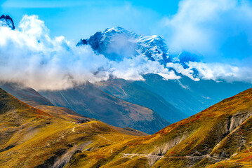 Widok z Col de Balme, Le Tour, Montroc, Francja, Alpy, Chamonix, masyw Mont Blanc. Zdjęcie wykonane we wrześniu 2025, jesień 