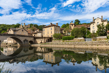 Obraz premium Laroquebrou typical village and la Cère river, Cantal, France, is an important passage, the via Arverna, for pilgrims on their way to Santiago de Compostela via Rocamadour.