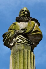 Le buste de Miguel Cervantes sur la place Cervantes &agrave; Saint-Jacques-de-Compostelle