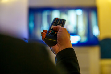 Coventry Hand Holding Remote