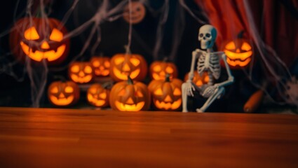 Naklejka premium Spooky halloween scene with jack o lanterns and a skeleton decoration