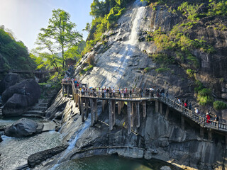 Wangxian Valley, a village with a history of more than a thousand years, is located in Shangrao City, Jiangxi Province.It is an AAAA-class tourist attraction in China.