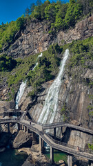 Wangxian Valley, a village with a history of more than a thousand years, is located in Shangrao...