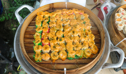 Dimsum mentai with various flavors in a steamer