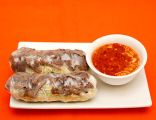 Fresh Grilled Beef Summer Rolls with Dipping Sauce