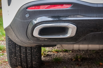 Verbrennungsmotor - PKW - Straßenverkehr - Umweltverschmutzung