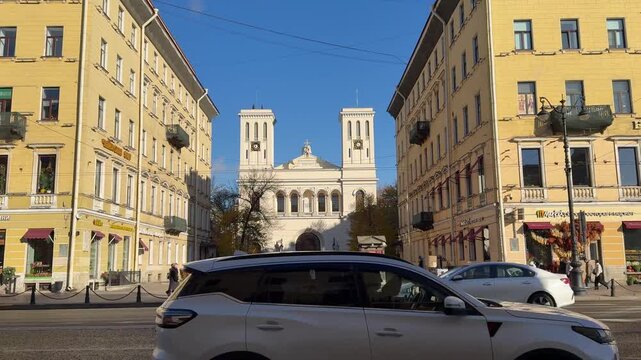 St. Petersburg. Video of the Evangelical Lutheran Church of St. Peter and St. Paul, 1838, architect A.P. Bryullov, on Nevsky Prospect on a sunny autumn day. The church is famous for its large organ