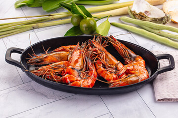 Hot boiled big tiger prawn